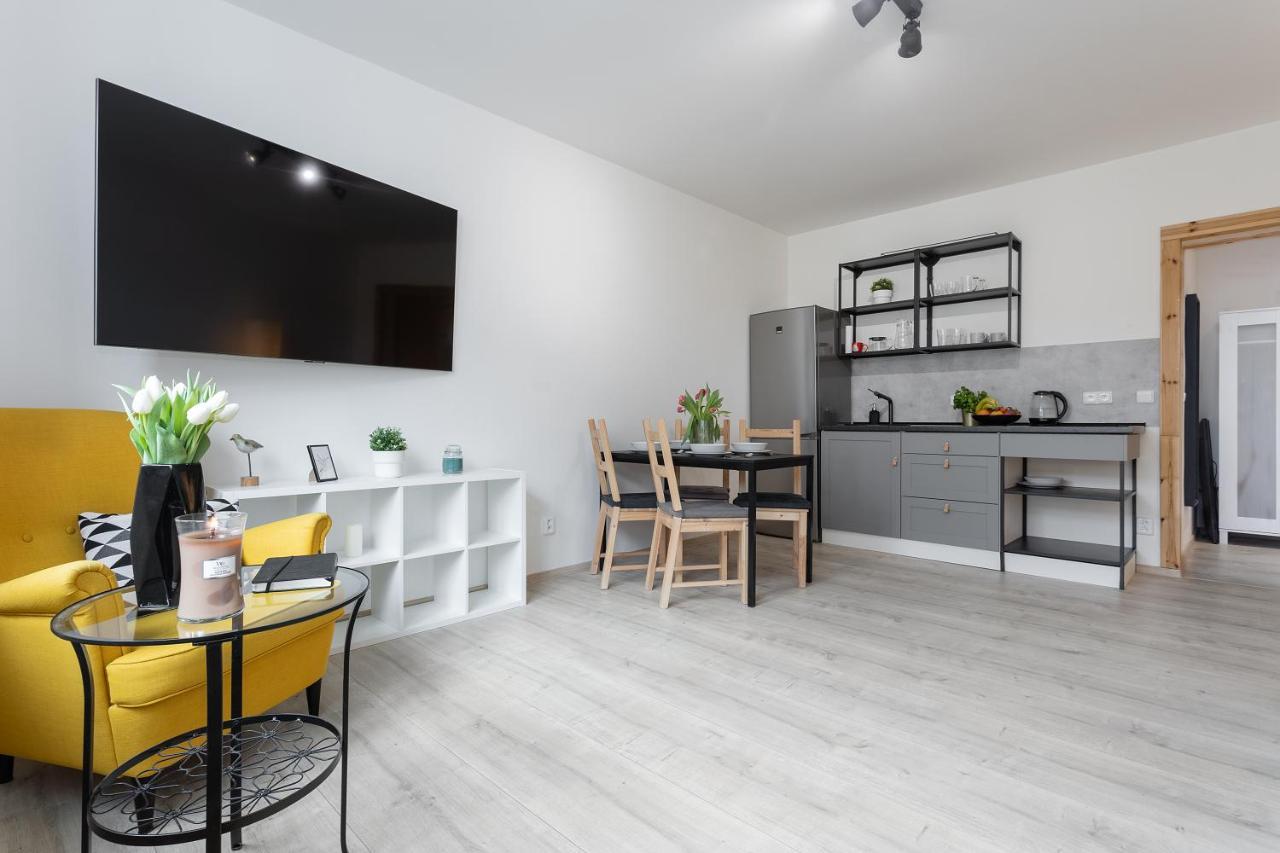 Apartmany Vlevo&Dole Рокитнице над Ийзероу Екстериор снимка