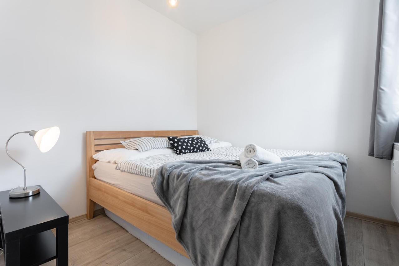 Apartmany Vlevo&Dole Рокитнице над Ийзероу Екстериор снимка